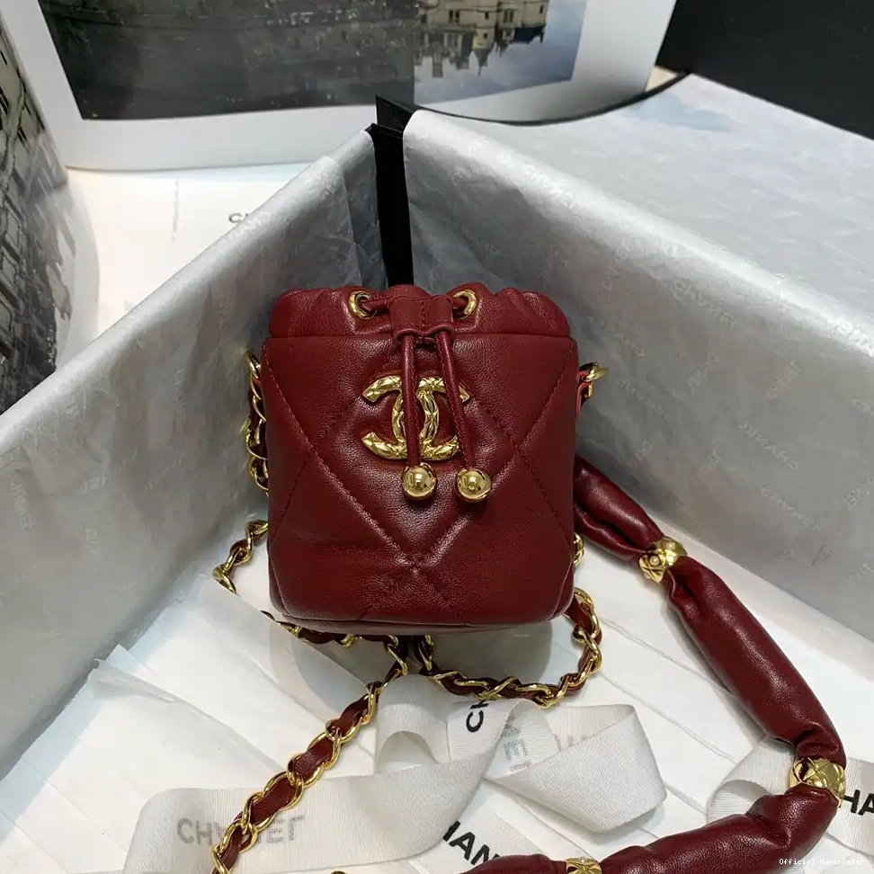 Hyper Peter WITH CHAIN CHANEL CHANELUTCH 0621